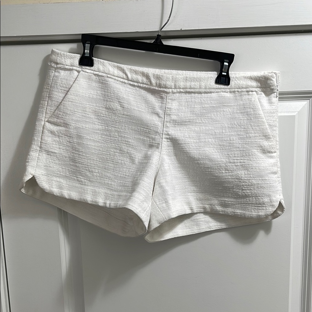 Lilly Pulitzer Women's White Shorts sz 12